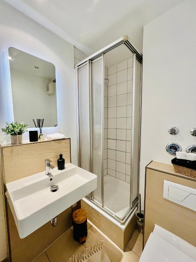 Sunset Apartment: Free Parking + Balcony + Netflix Essen Exterior foto